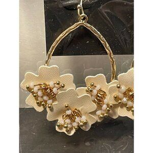 Designs by Jil dangle earrings flowers pierced Fashion Jewelry